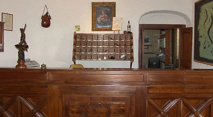 Il Poggio Dei Pettirossi Apartment *